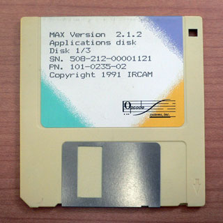max212-floppy-disk_m.jpg